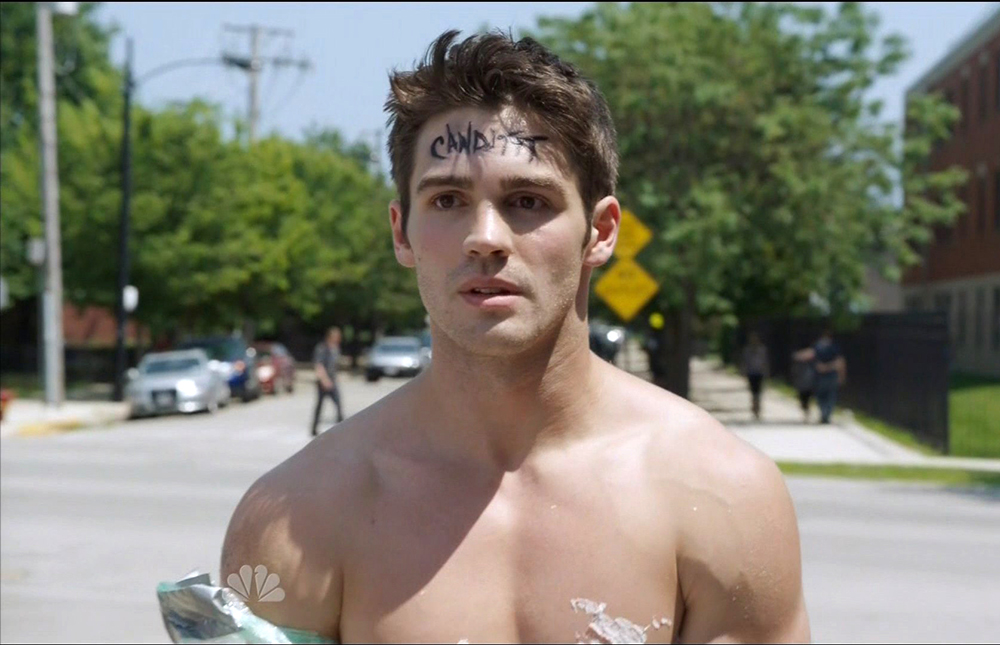 Gay Bondage Gatão Steven R Mcqueen Surge Todo Amarrado Em Cena Guia Gay Salvador 7760