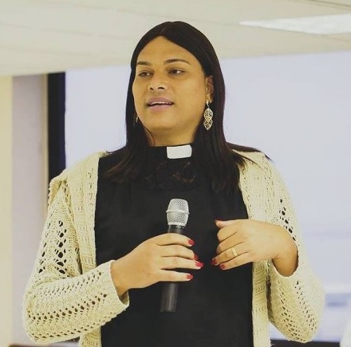 Pastora Alexya Salvador