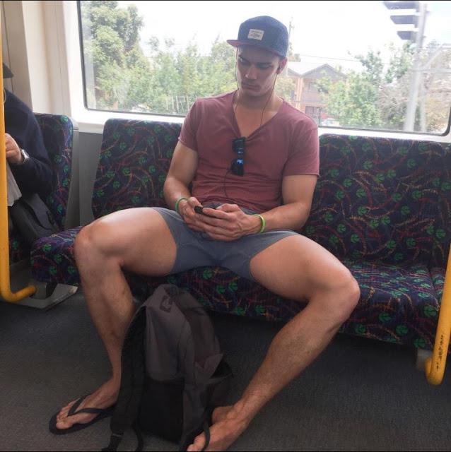 Manspreading