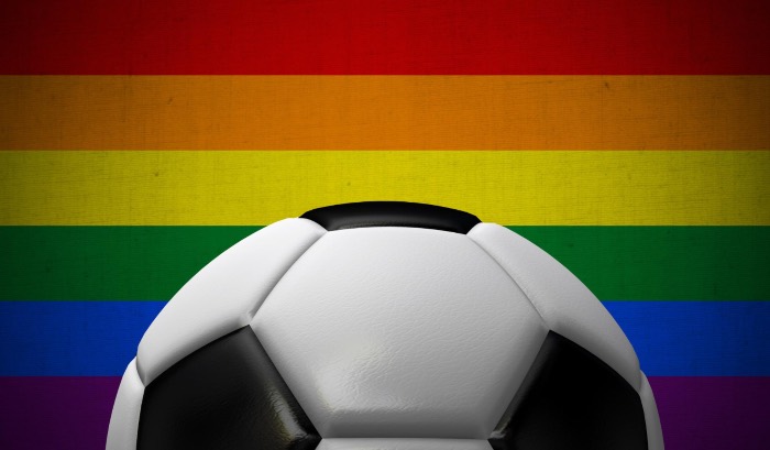 Parada Gay 2017: Uma noite de futebol com o Unicorns FC, o time que joga  contra a homofobia, Esportes