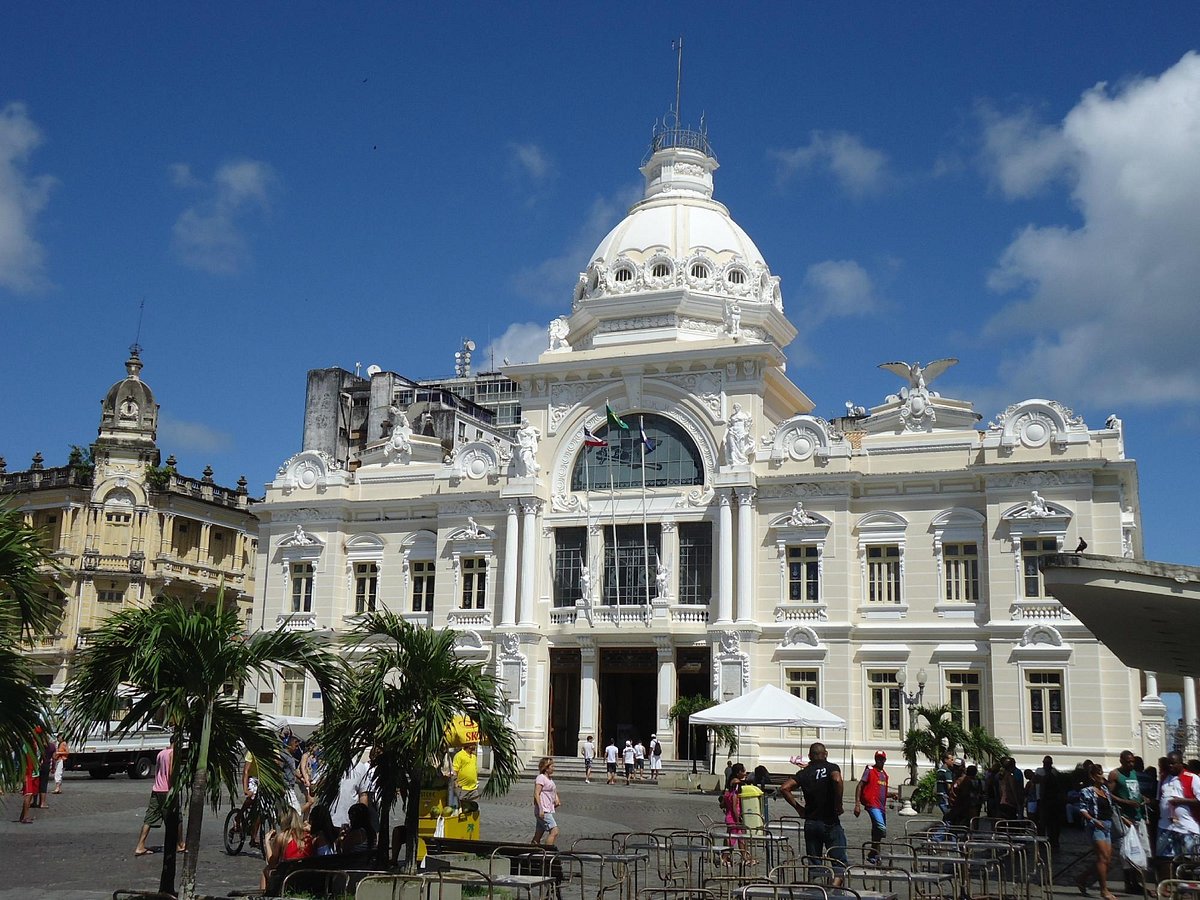 Palácio do Rio Branco em Salvador: passeio LGBT