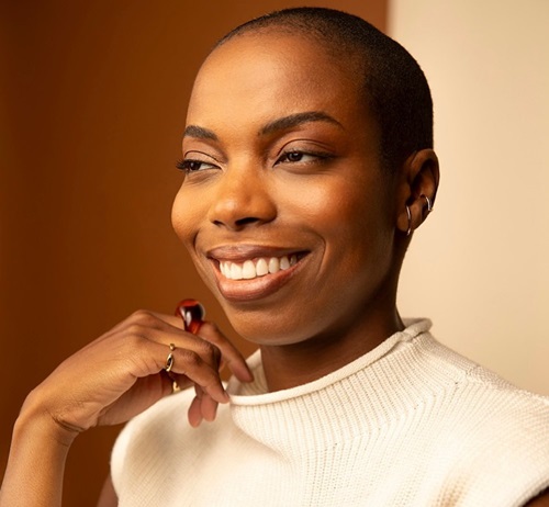 Atriz lésbica Sasheer Zamata se assumiu em 2024