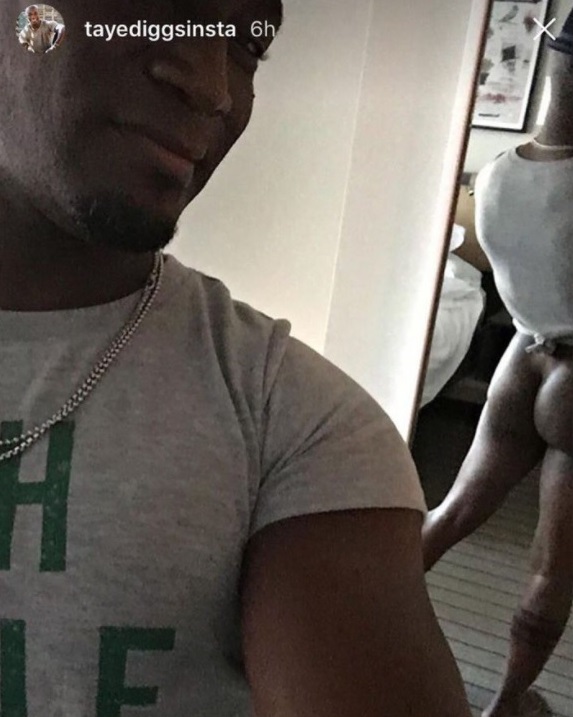 Taye Diggs pelado: ator posta foto de bunda